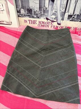 Ann Taylor gray Chevron A-Line Skirt